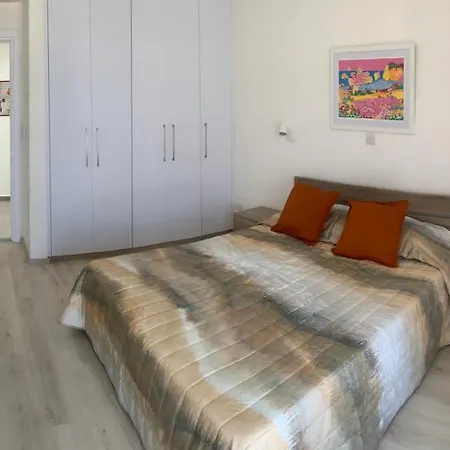 Chrysanthia 2- Brand New 4 Bedroom *