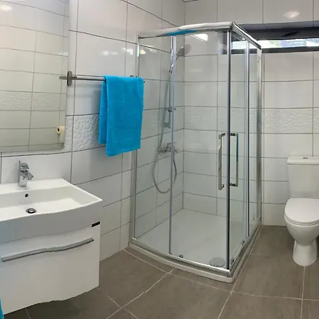 Chrysanthia 2- Brand New 4 Bedroom