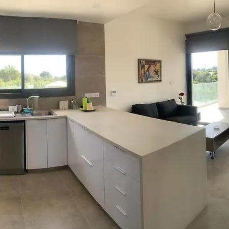 Chrysanthia 2- Brand New 4 Bedroom *